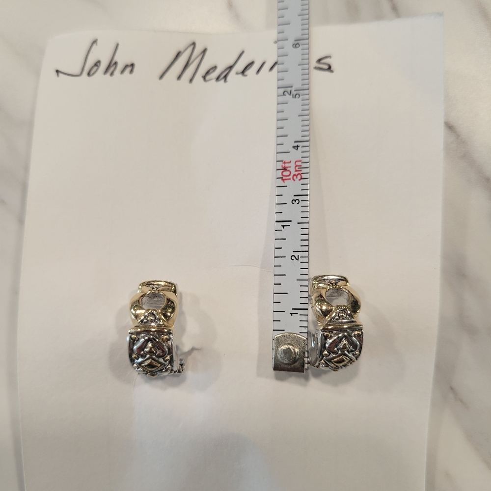 Beautiful pair of John Medeiros two-tone earrings